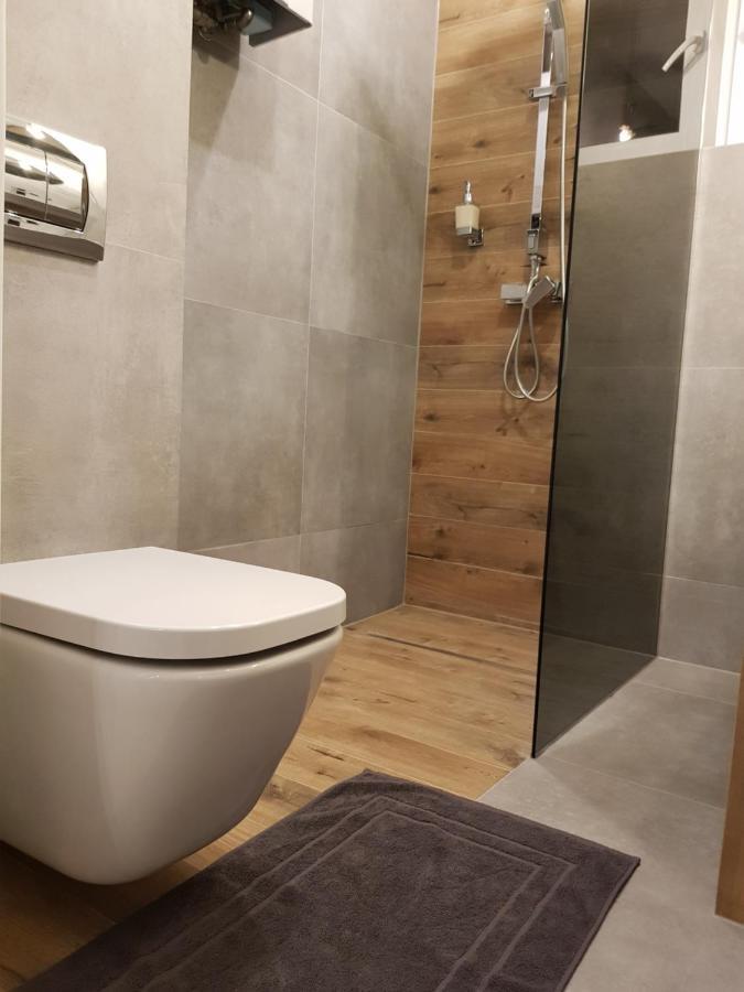 Misvest Maria IV Arena Gliwice Appartement Buitenkant foto